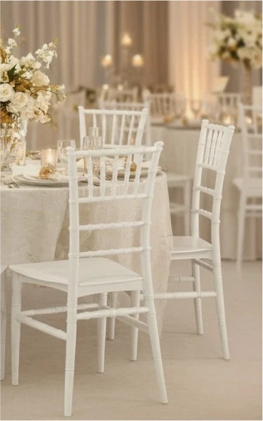 Chiavari székek